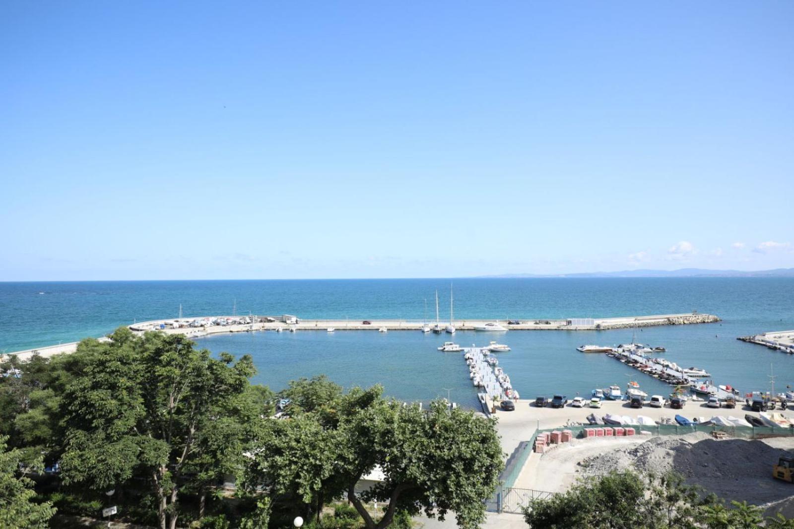 Family Hotel White House Pomorie Eksteriør bilde