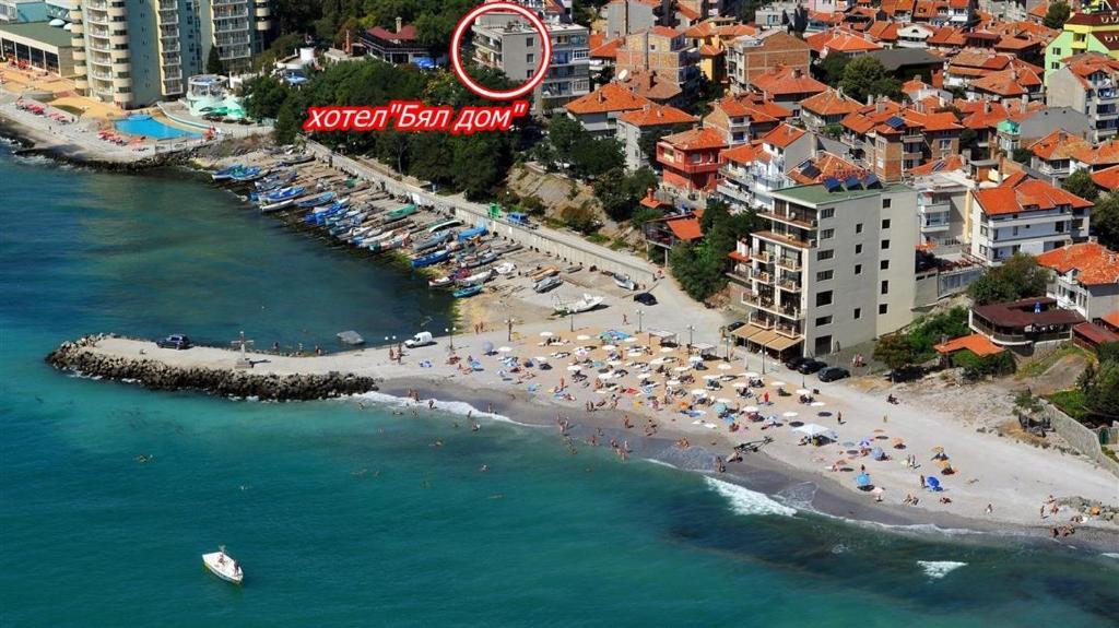 Family Hotel White House Pomorie Eksteriør bilde